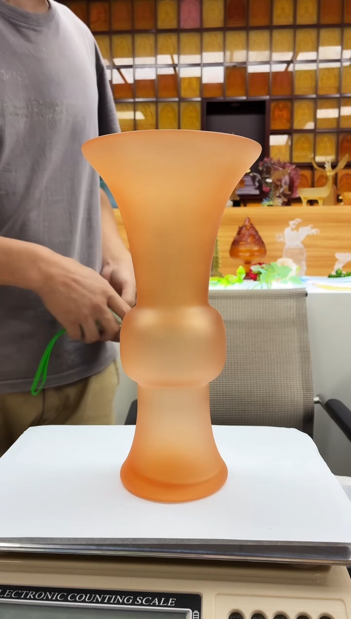 手工艺品琉璃郁金香色花瓶27*14公分
