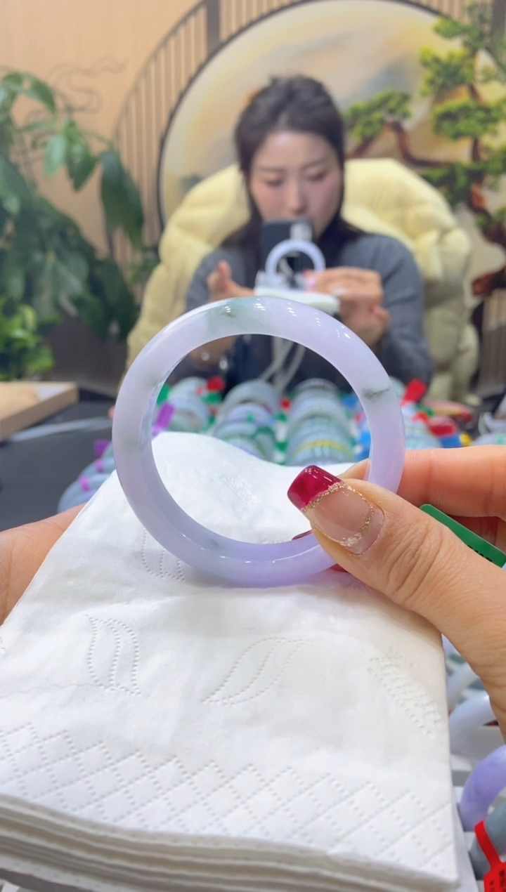 【闪购商品】翡翠手镯未镶嵌99914233