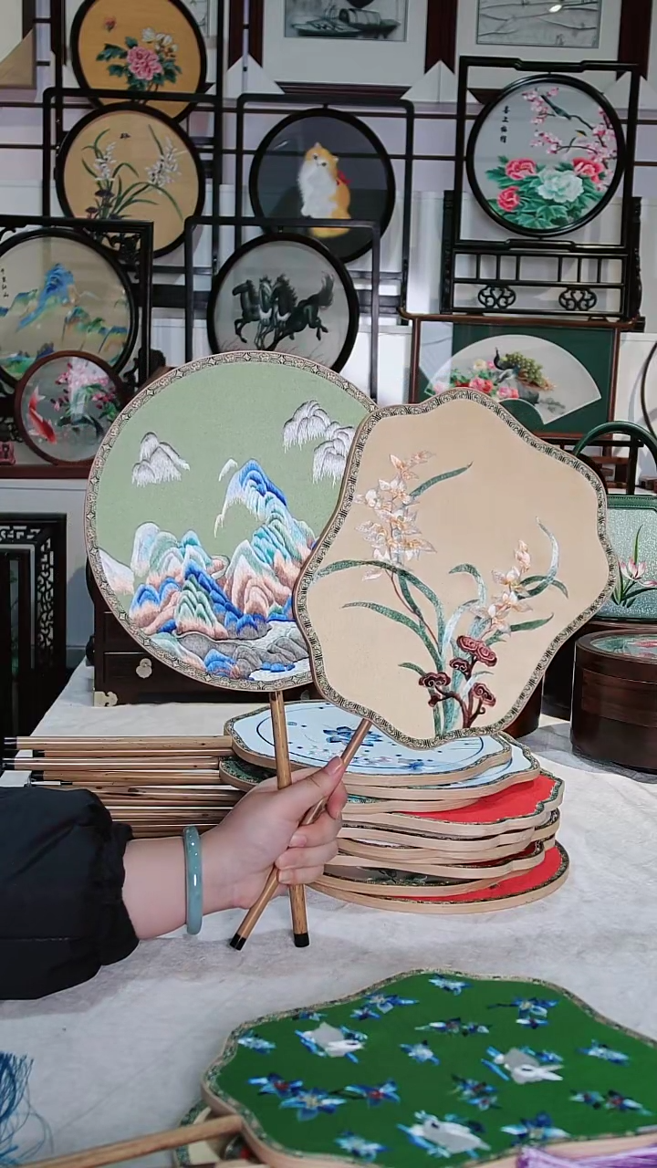 【闪购商品】织绣千里江山+兰花圆形湘妃竹扇子