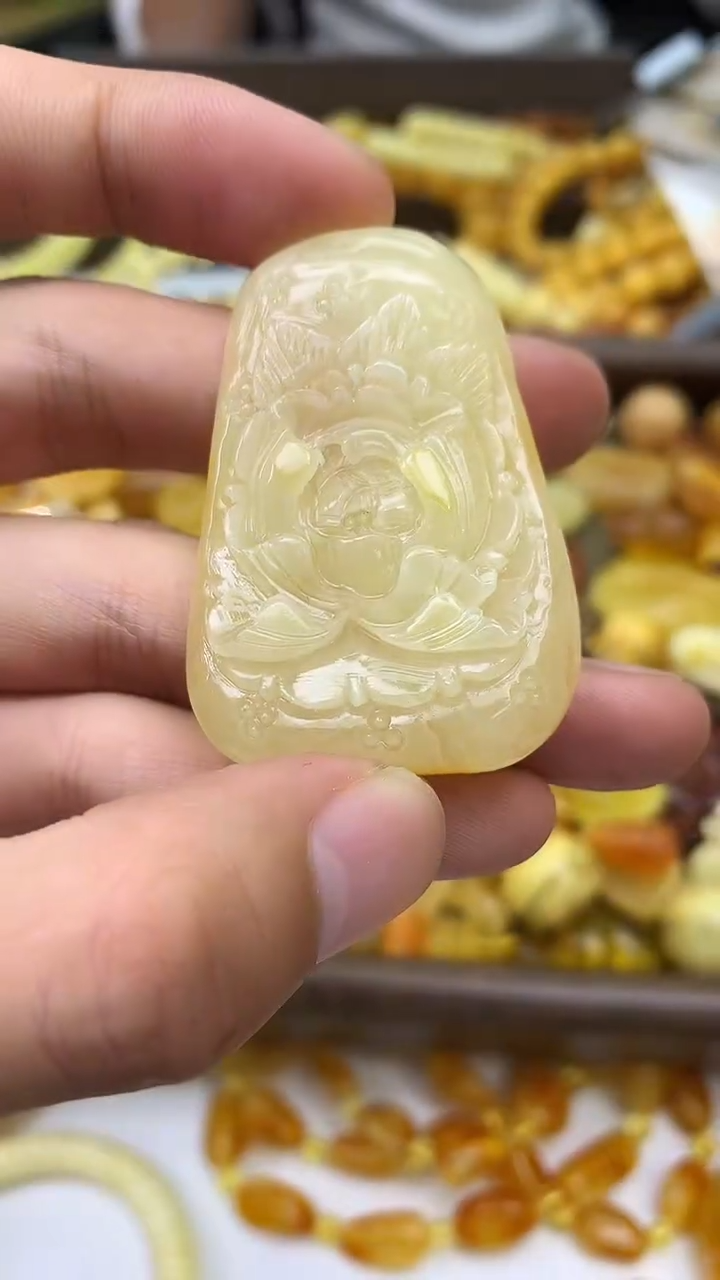 裸石蜜蜡未镶嵌吊坠