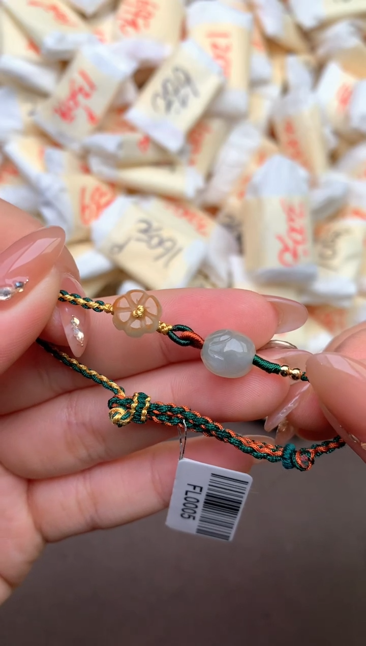【闪购商品】翡翠手绳未镶嵌— 85