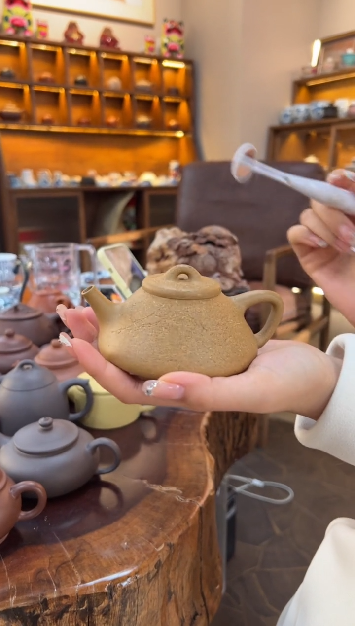 【闪购商品】紫砂茶壶【头哥手工壶】子冶石瓢黄金段刻绘