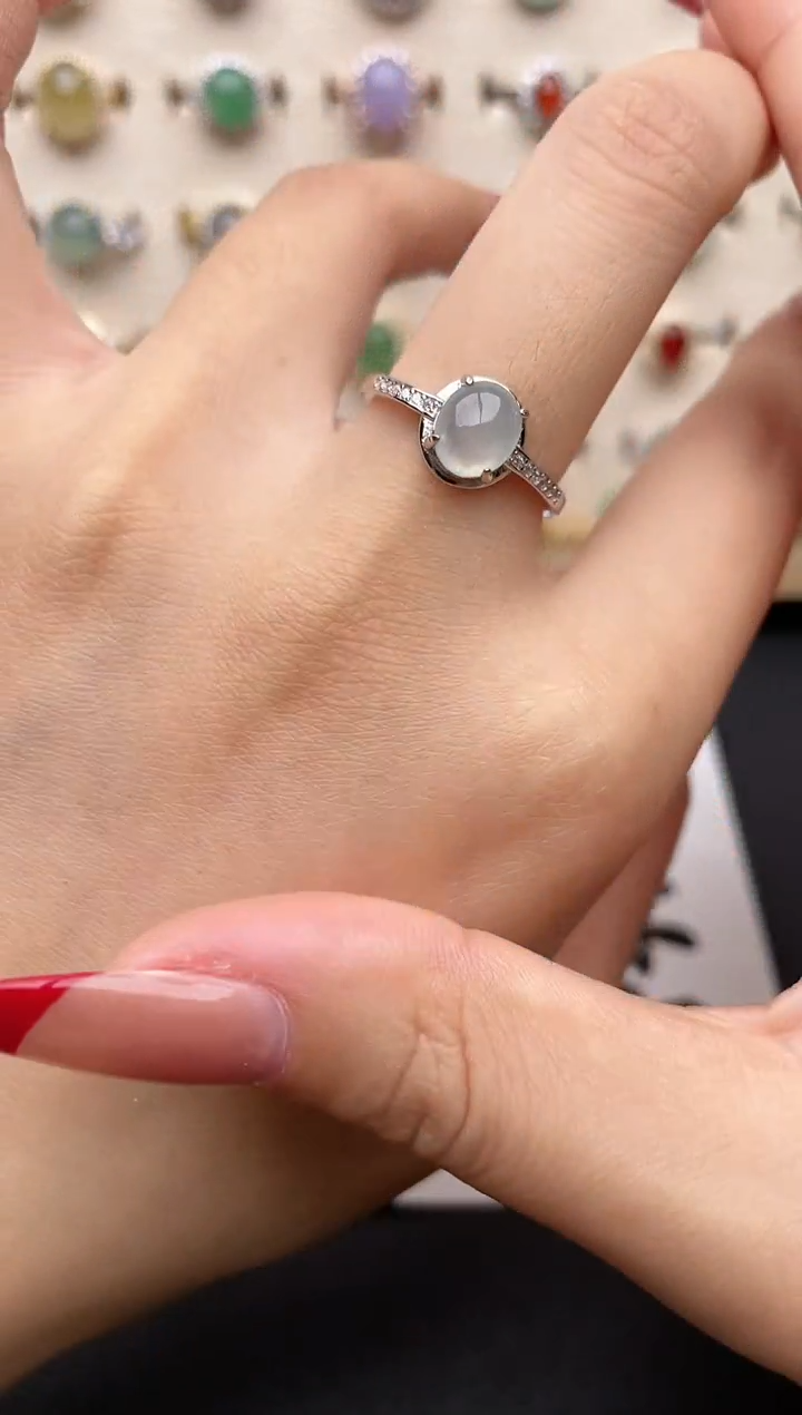 【闪购商品】翡翠戒指银S925镶嵌一物一证一礼盒