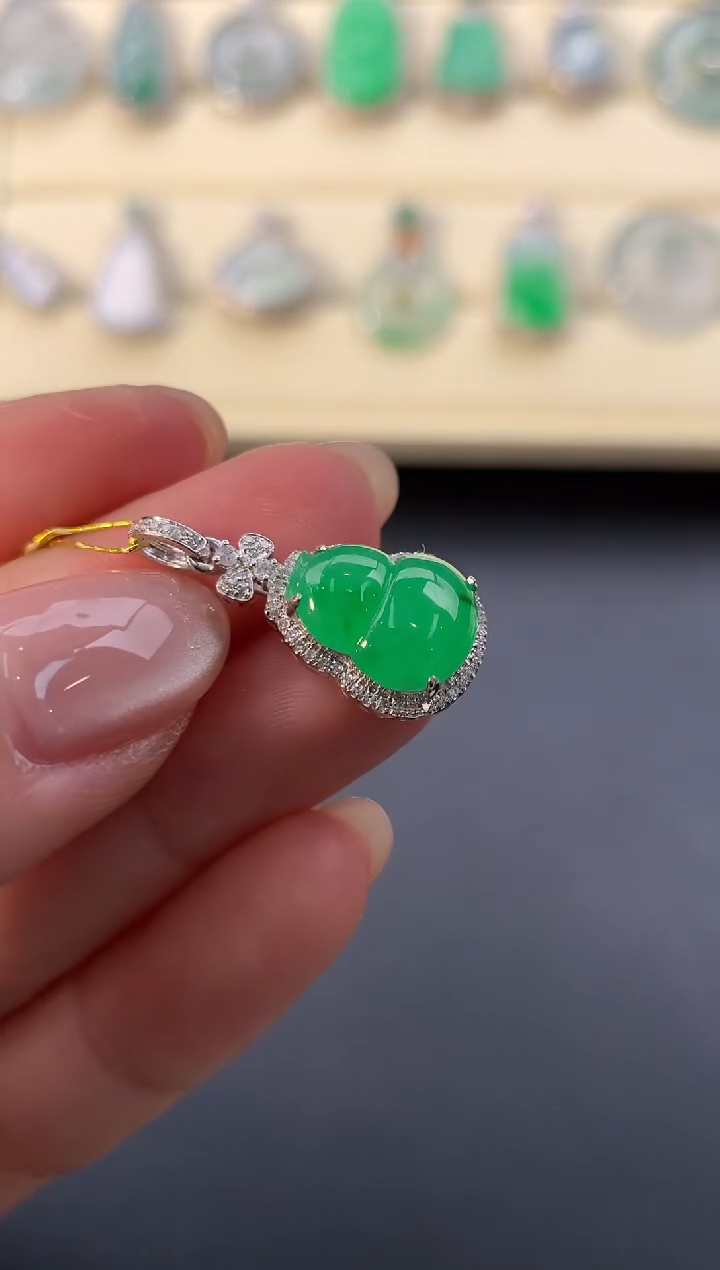 【闪购商品】翡翠颈饰18K金镶嵌D532