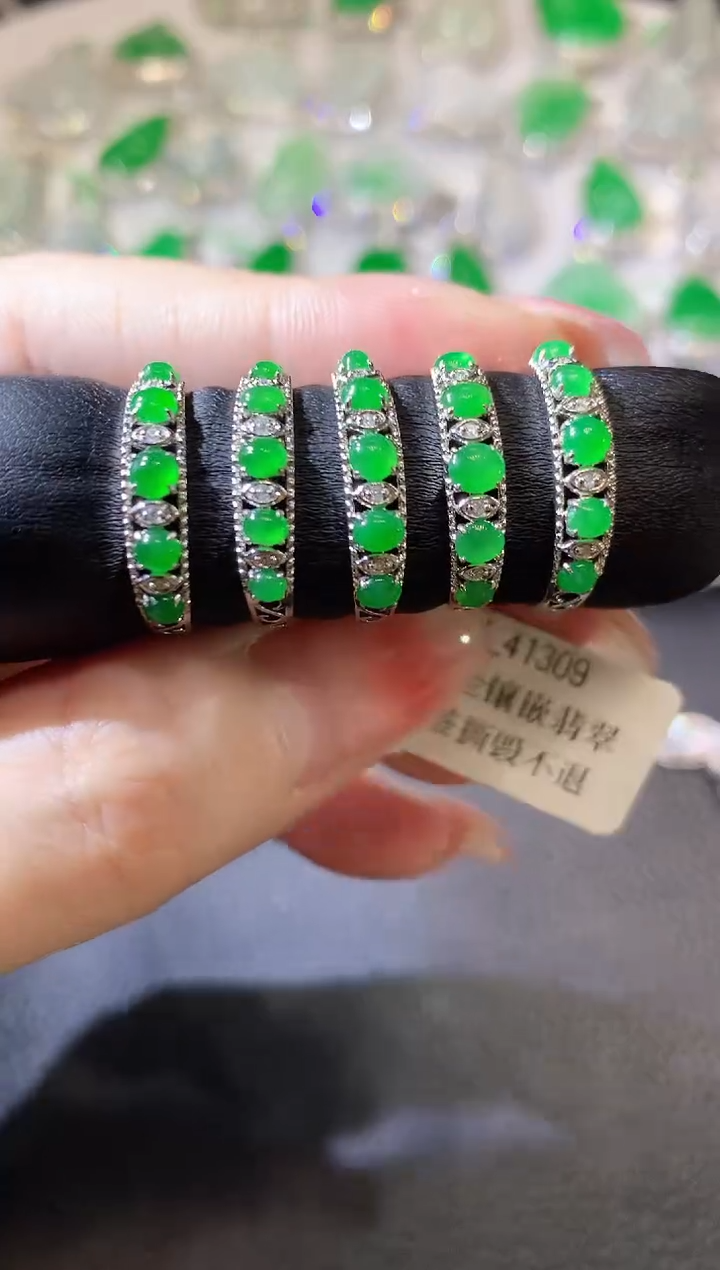 【闪购商品】翡翠戒指18K金镶嵌A6 多样性发货一件