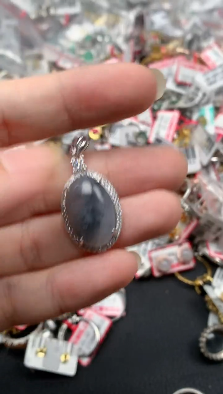 翡翠戒指银S925镶嵌天然A货缅甸翡翠