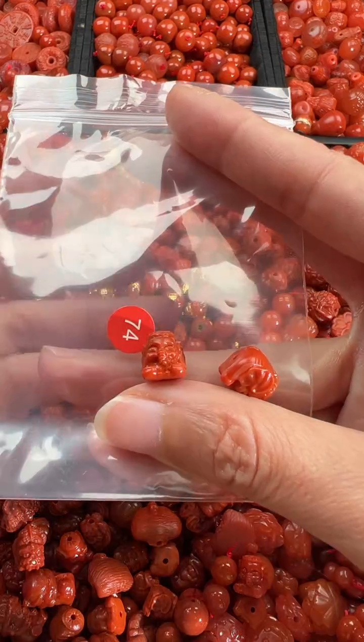 【闪购商品】南红玛瑙颈饰未镶嵌1