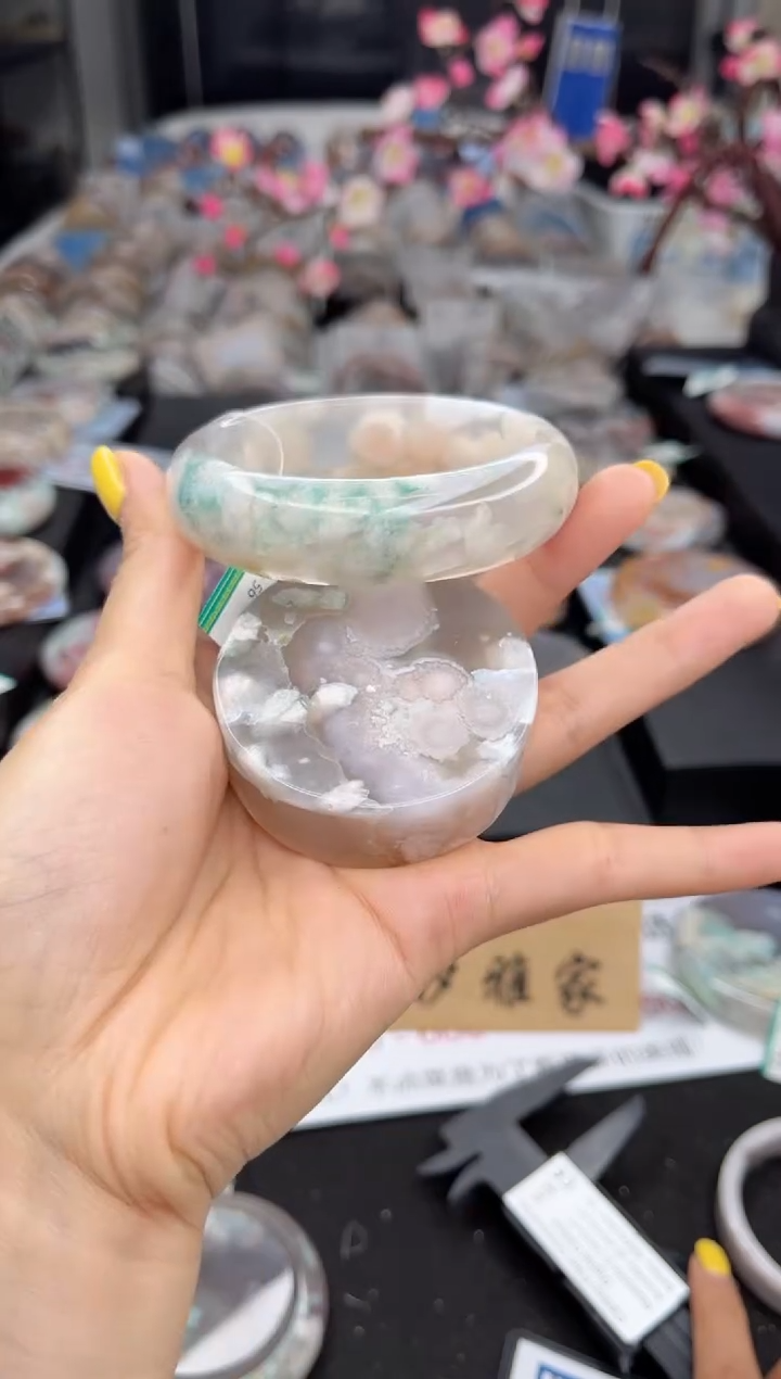 石英质玉未镶嵌手镯56圈口（赠送镯心）S90445