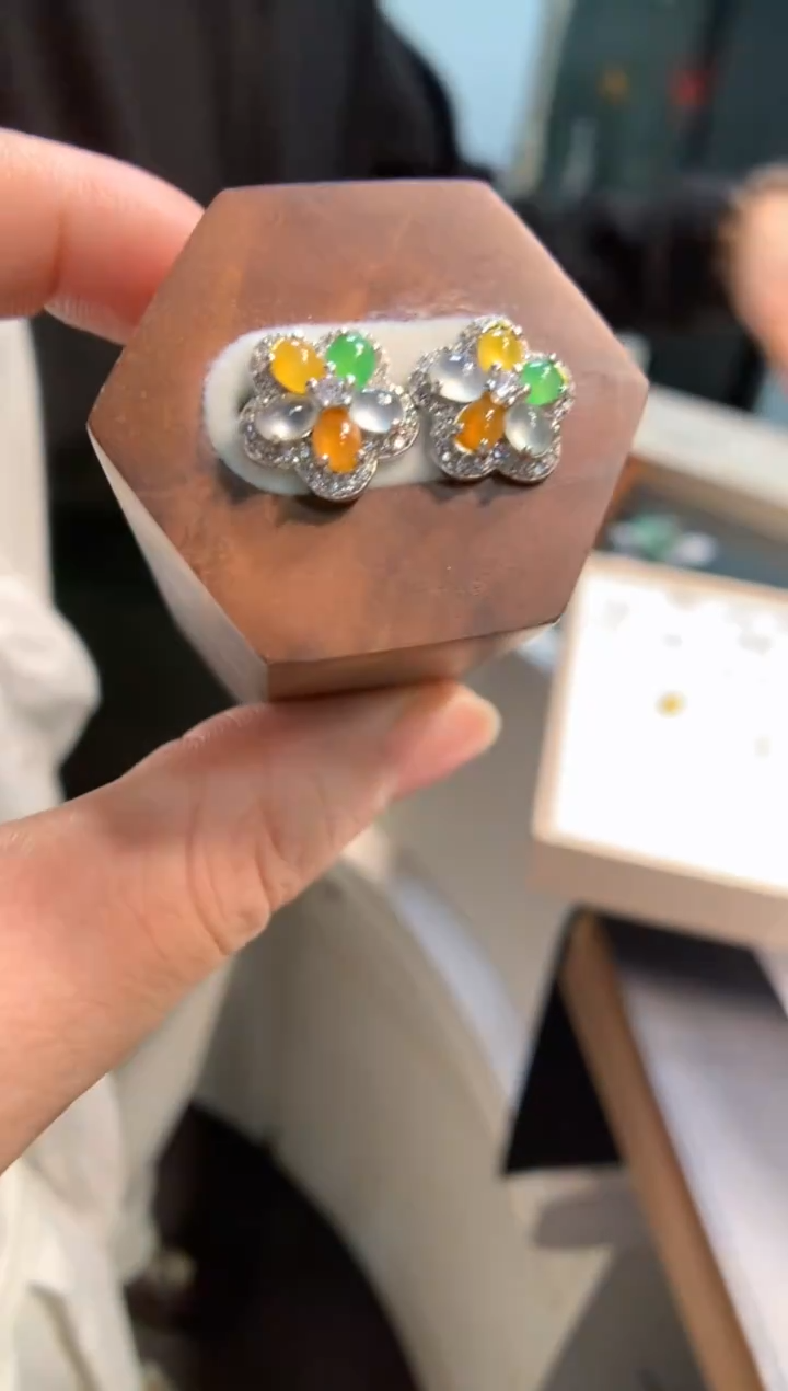 银S925镶嵌翡翠耳饰耳钉