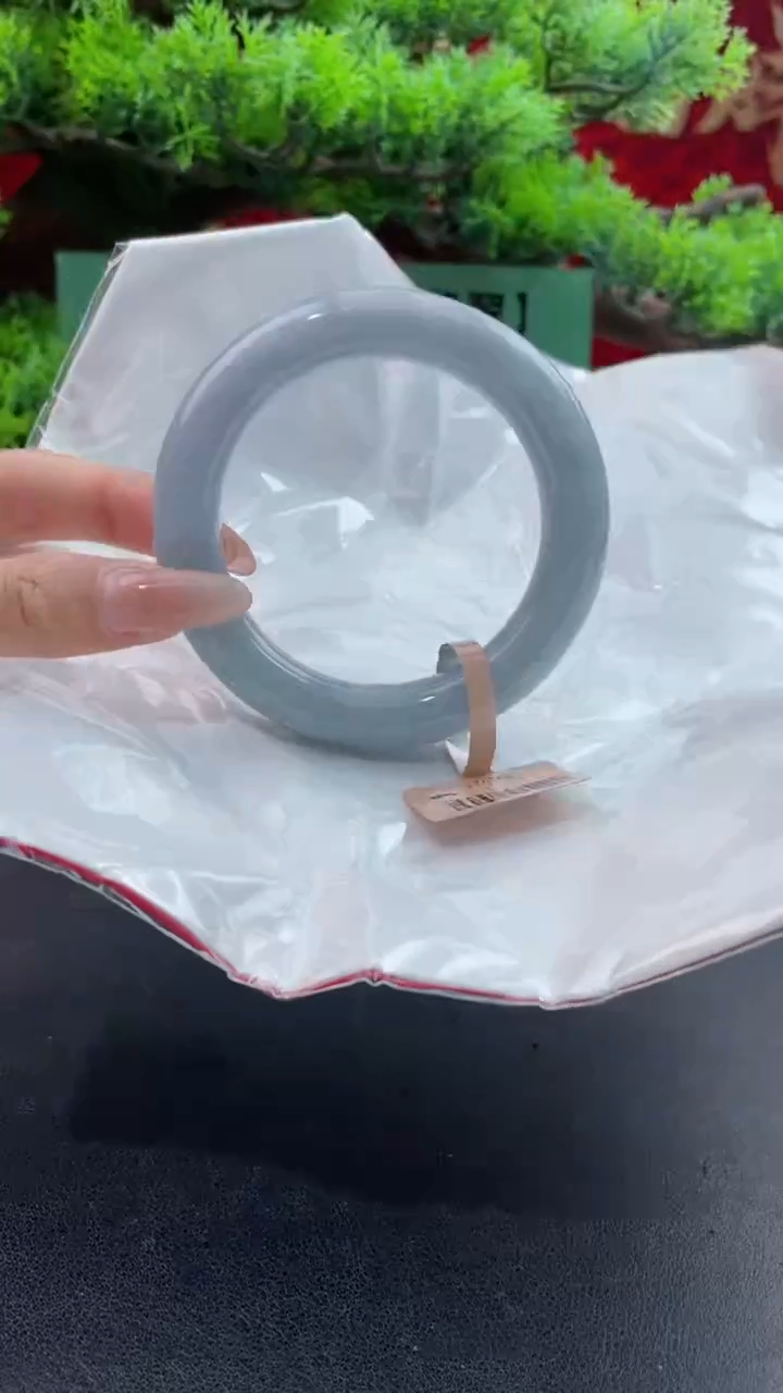 【闪购商品】翡翠手镯未镶嵌14翡翠手镯（微瑕）