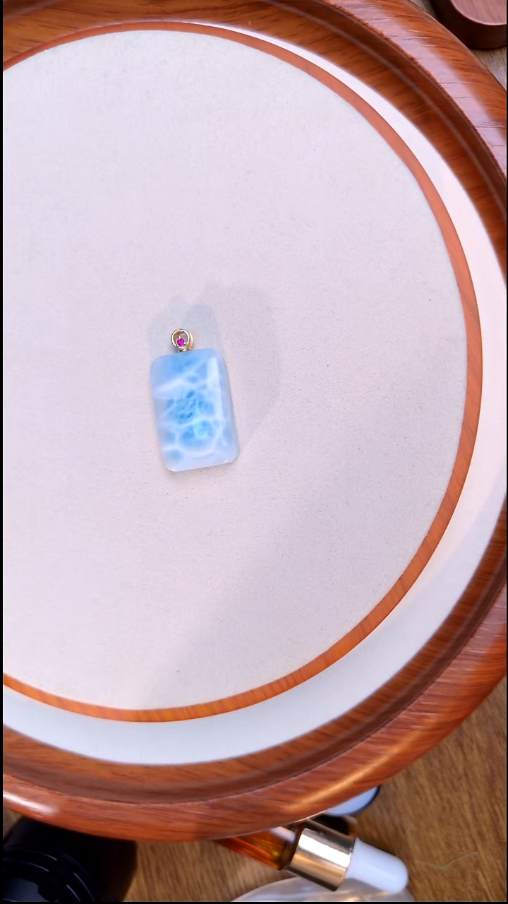 未镶嵌针钠钙石（海纹石）颈饰繁****?吊坠