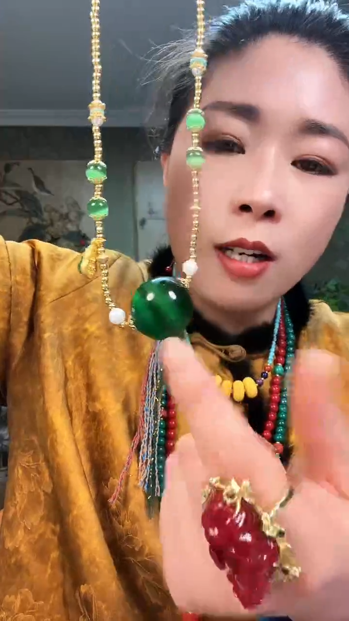 【闪购商品】树脂制品0000000T114