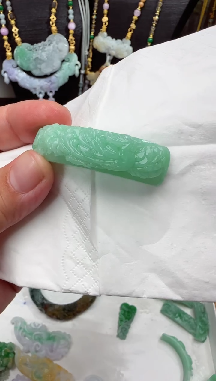 未镶嵌定制翡翠手牌
