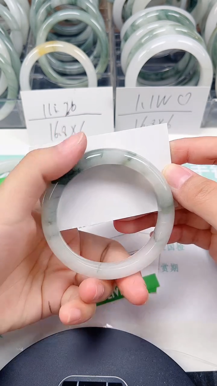 未镶嵌手镯石英质玉267-58/59