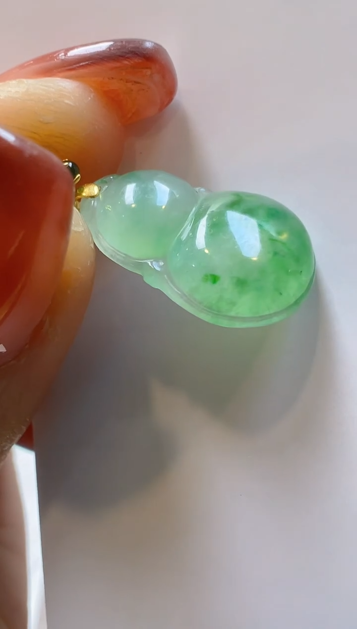 【闪购商品】翡翠吊坠(不含链)18K金镶嵌（很小）多样性团购发一件