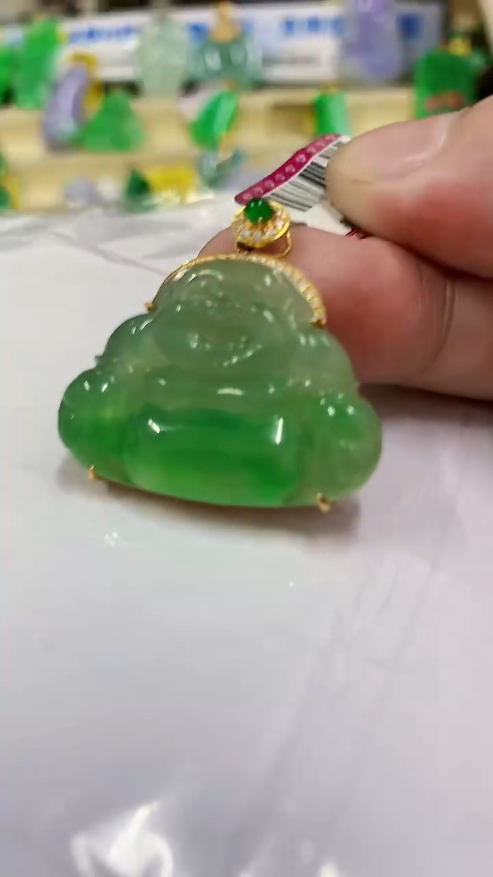 翡翠18K金镶嵌颈饰挂件