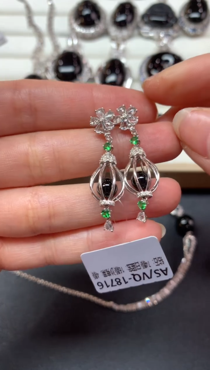 【闪购商品】翡翠耳饰18K金镶嵌Z917|12800