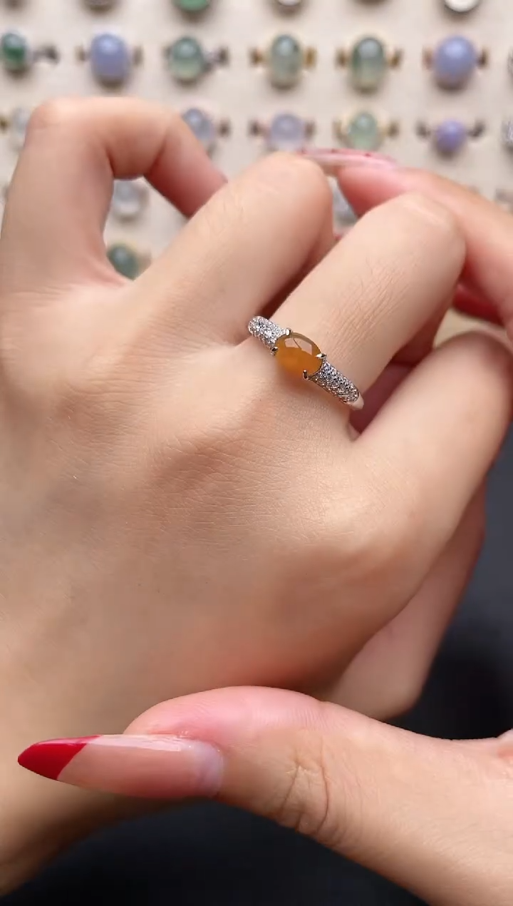 【闪购商品】翡翠戒指银S925镶嵌一物一证一礼盒