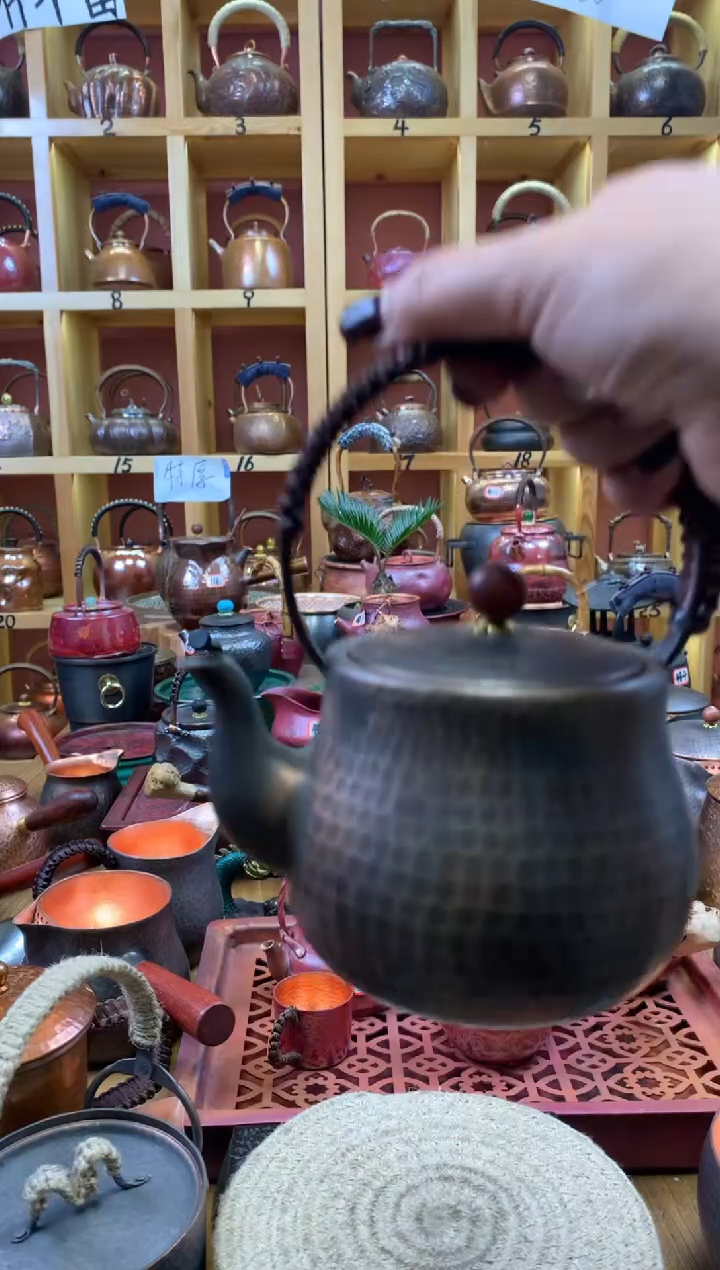 紫铜做旧茶芯提梁壶