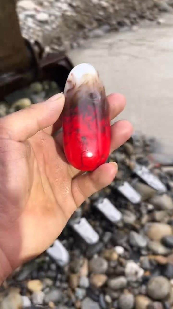 颈饰未镶嵌和田玉（糖玉）1