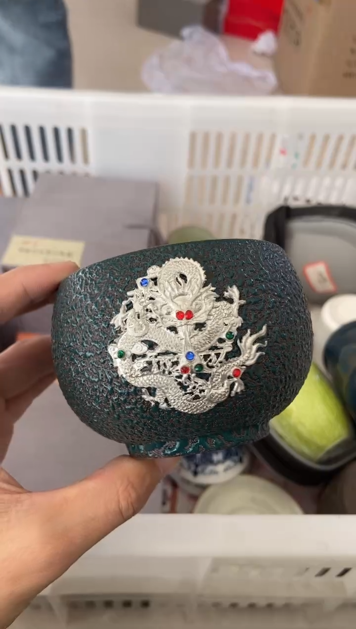  无运费险有瑕疵的摄影的产品有使用过的痕迹有点脏介意勿拍
