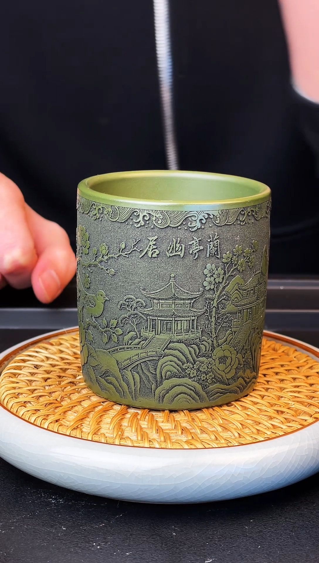兰亭幽居  泥中翡翠  主人杯