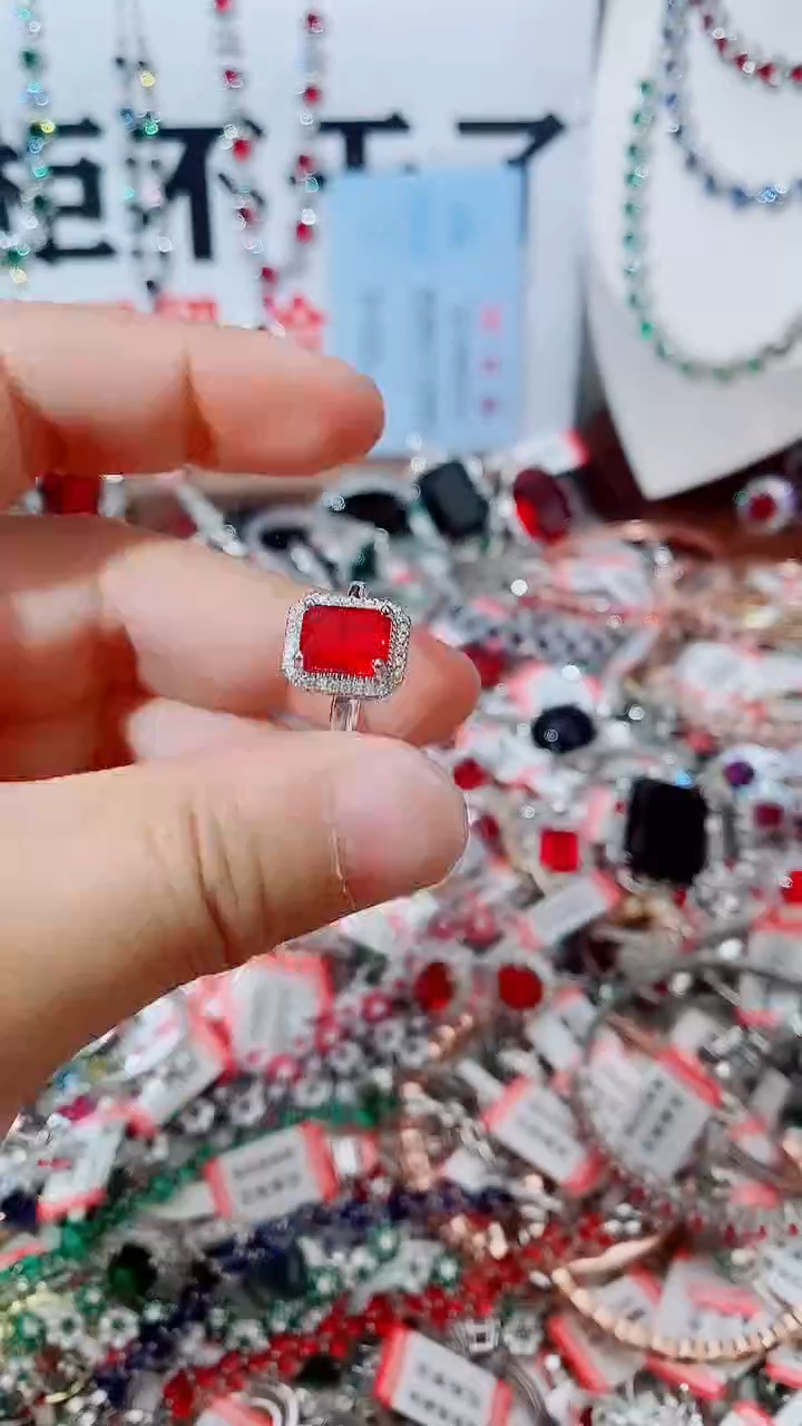 未镶嵌戒指红宝石红宝石