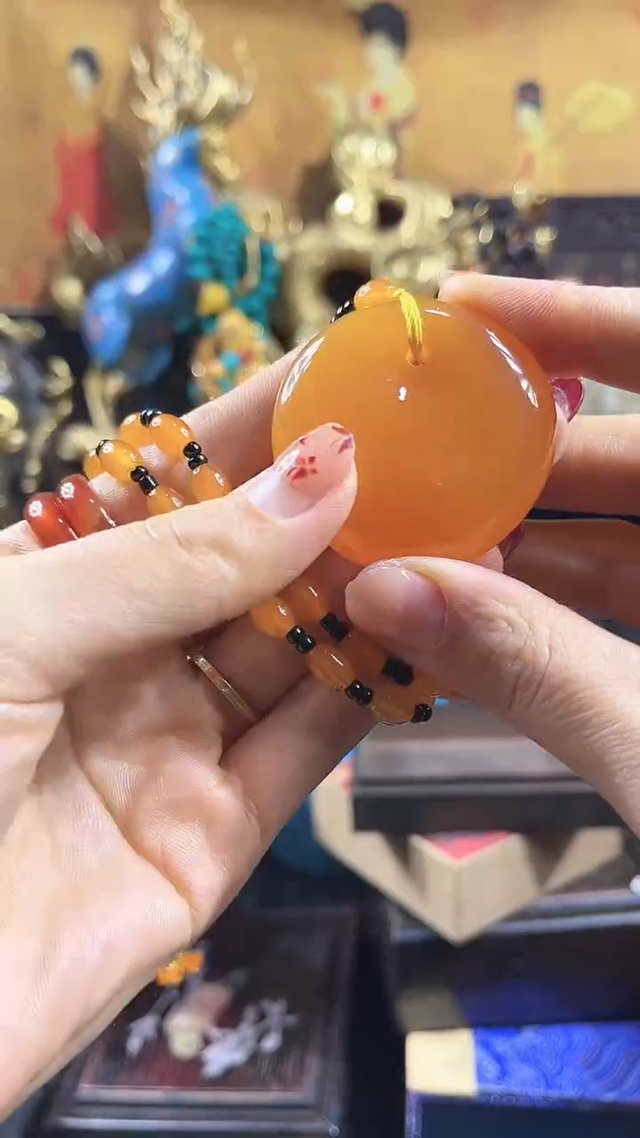 未镶嵌颈饰蜜蜡花姐甄选平安扣1蜜蜡