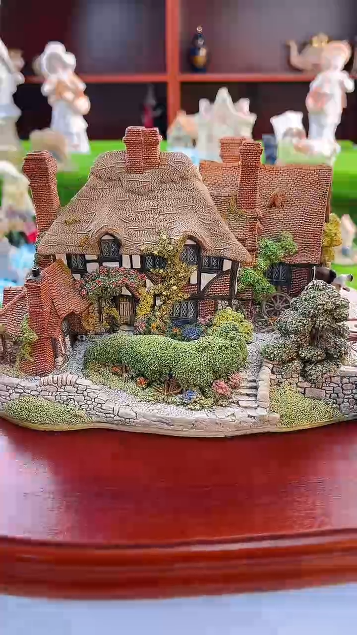 【闪购商品】紫砂茶宠Lilliput中古小房子