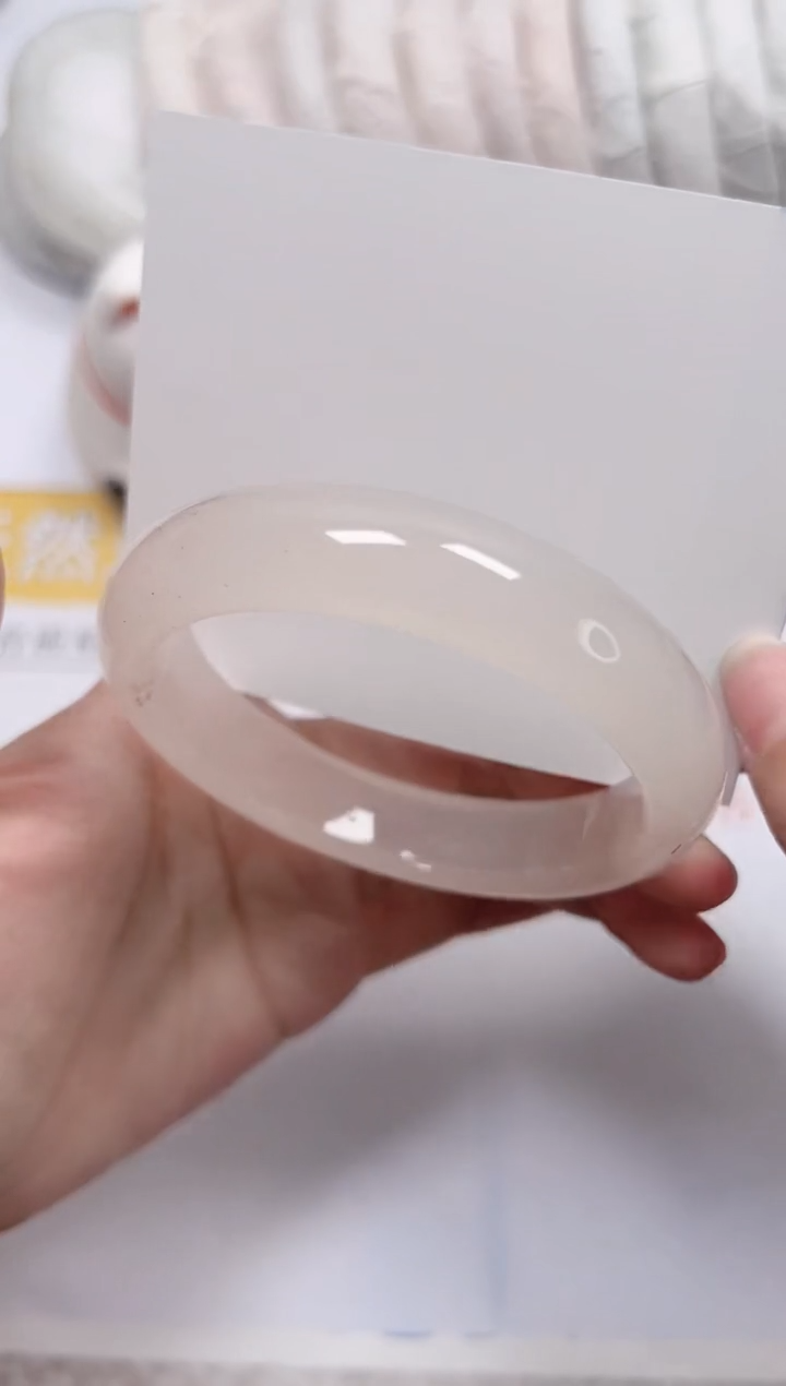 石英质玉手镯未镶嵌a329