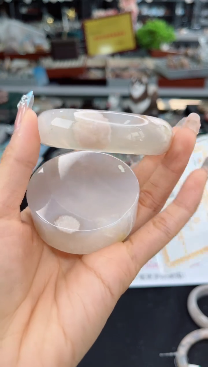 【闪购商品】石英质玉手镯未镶嵌58圈口（赠品镯心）3570231