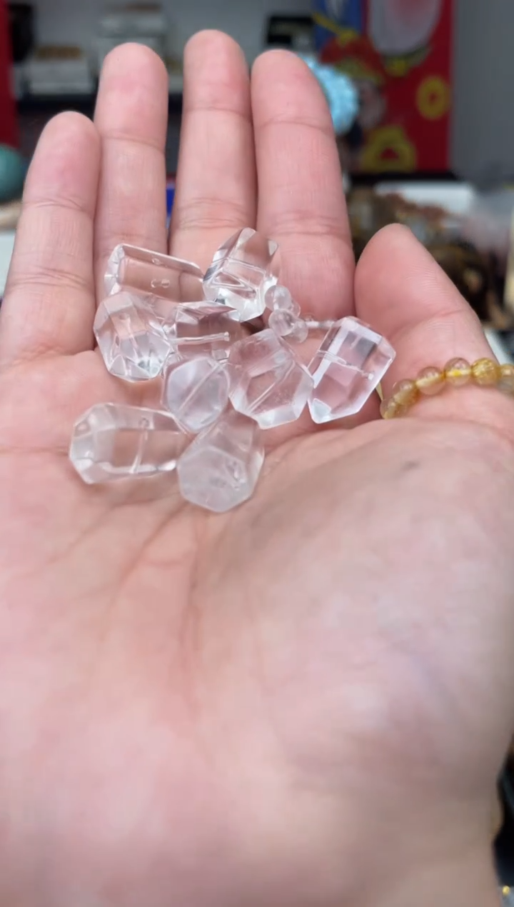【闪购商品】水晶颈饰未镶嵌1a多样性发其一/1.22/1个