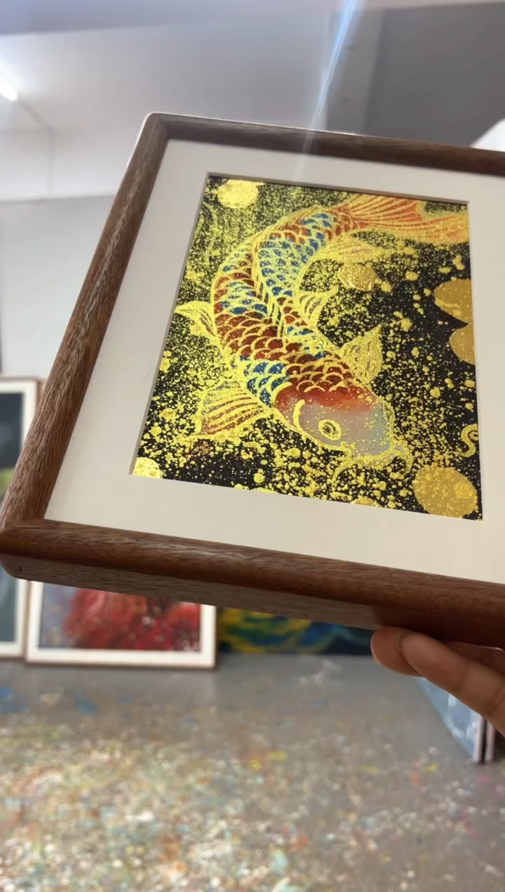 丙烯画懒羊羊锦鲤摆台