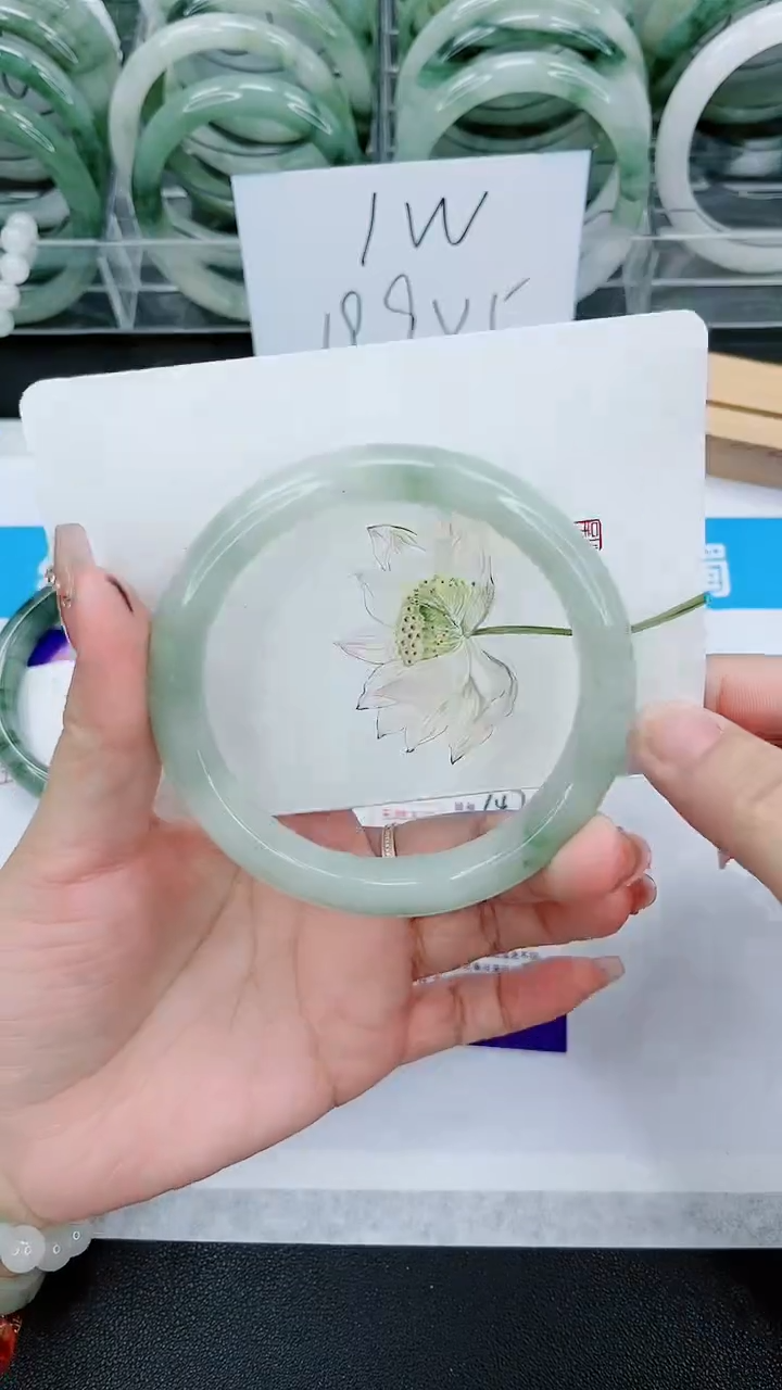 【闪购商品】石英质玉手镯未镶嵌147号/62-63圈