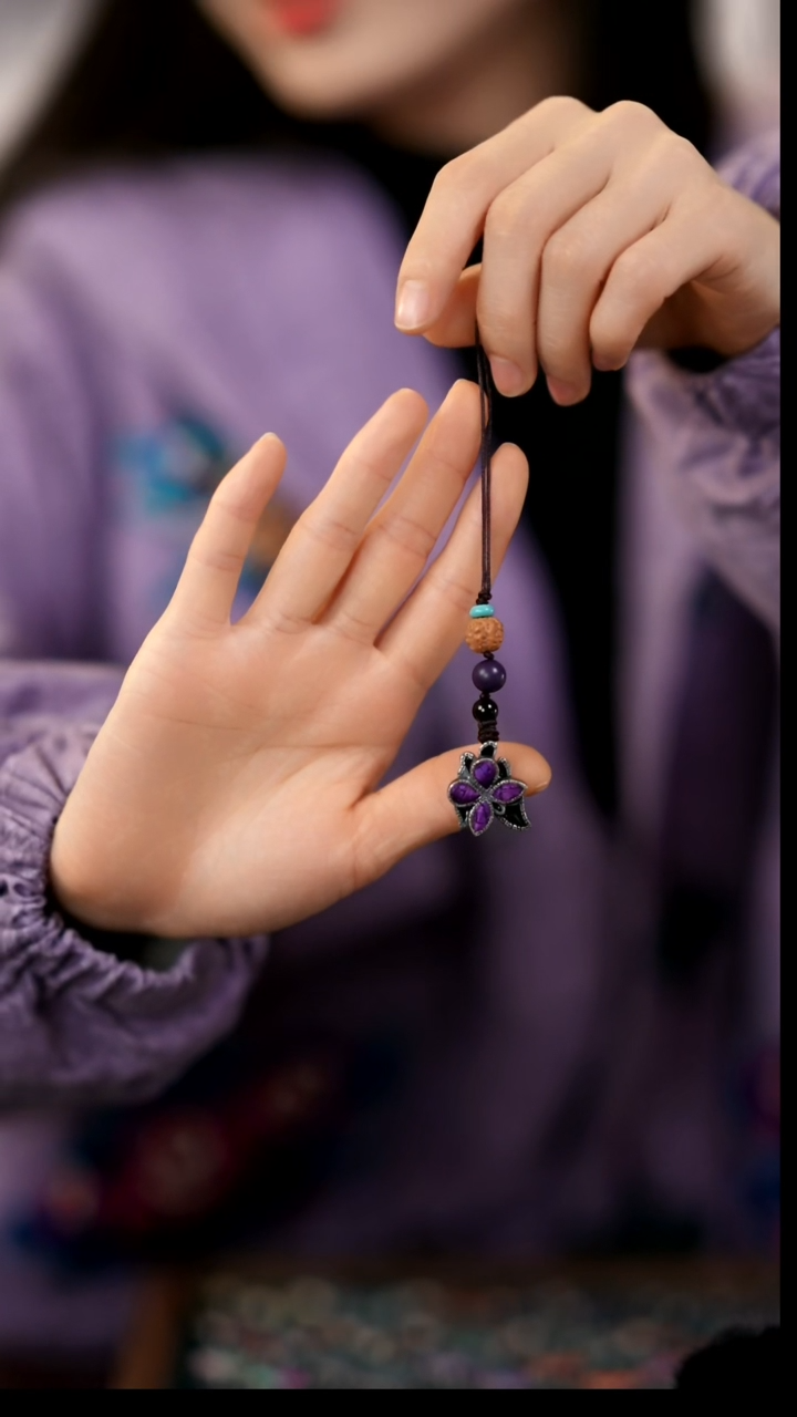 刺绣私人定制苗族手工W424