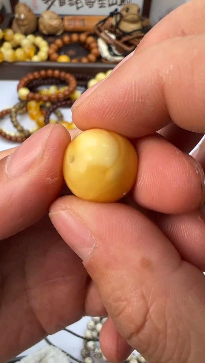 蜜蜡颈饰未镶嵌蜜蜡吊坠