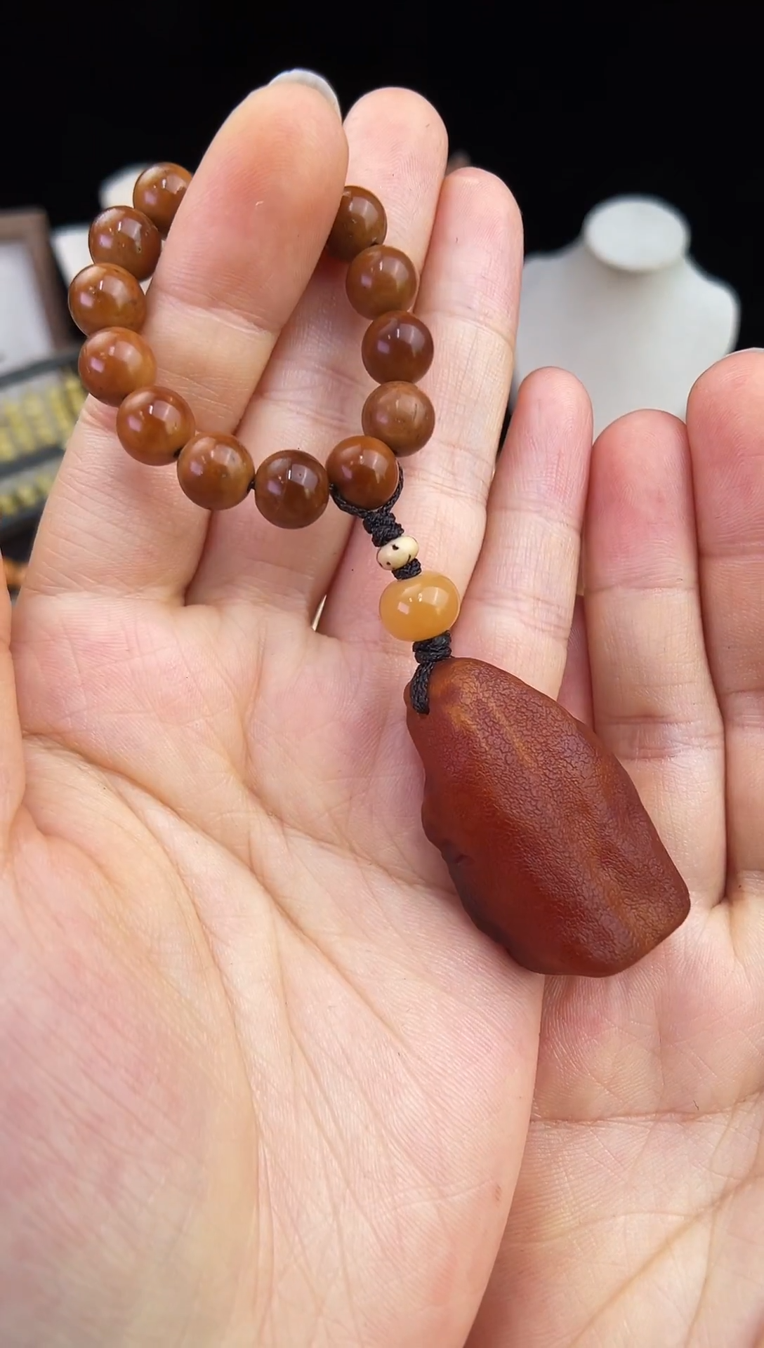 琥珀未镶嵌珠宝奇石柒月