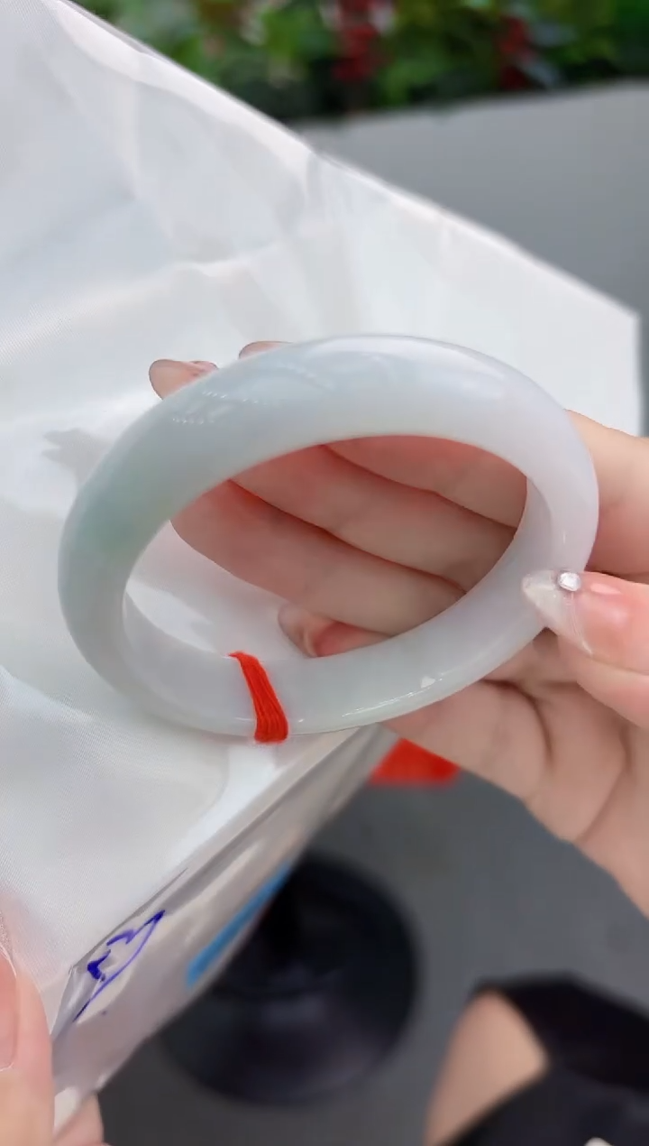 【闪购商品】翡翠手镯未镶嵌翡翠手镯