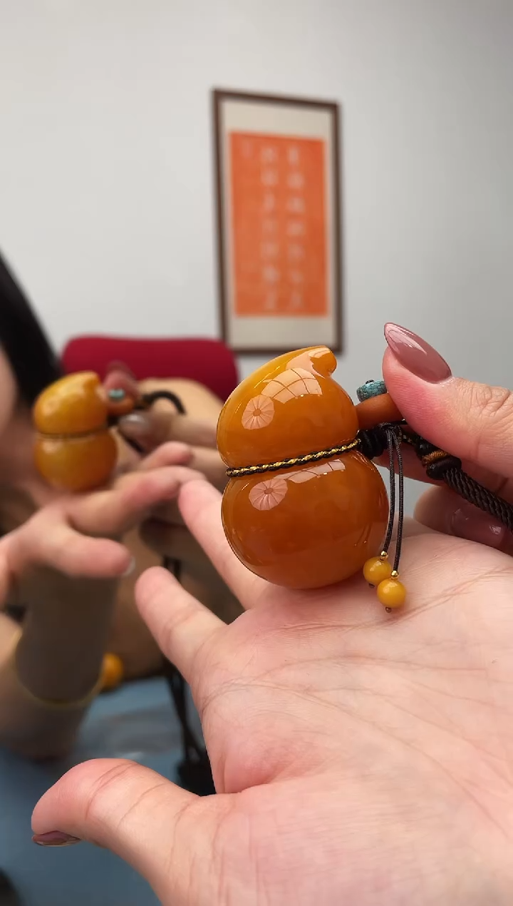 未镶嵌蜜蜡珠宝奇石假一罚十，发一件