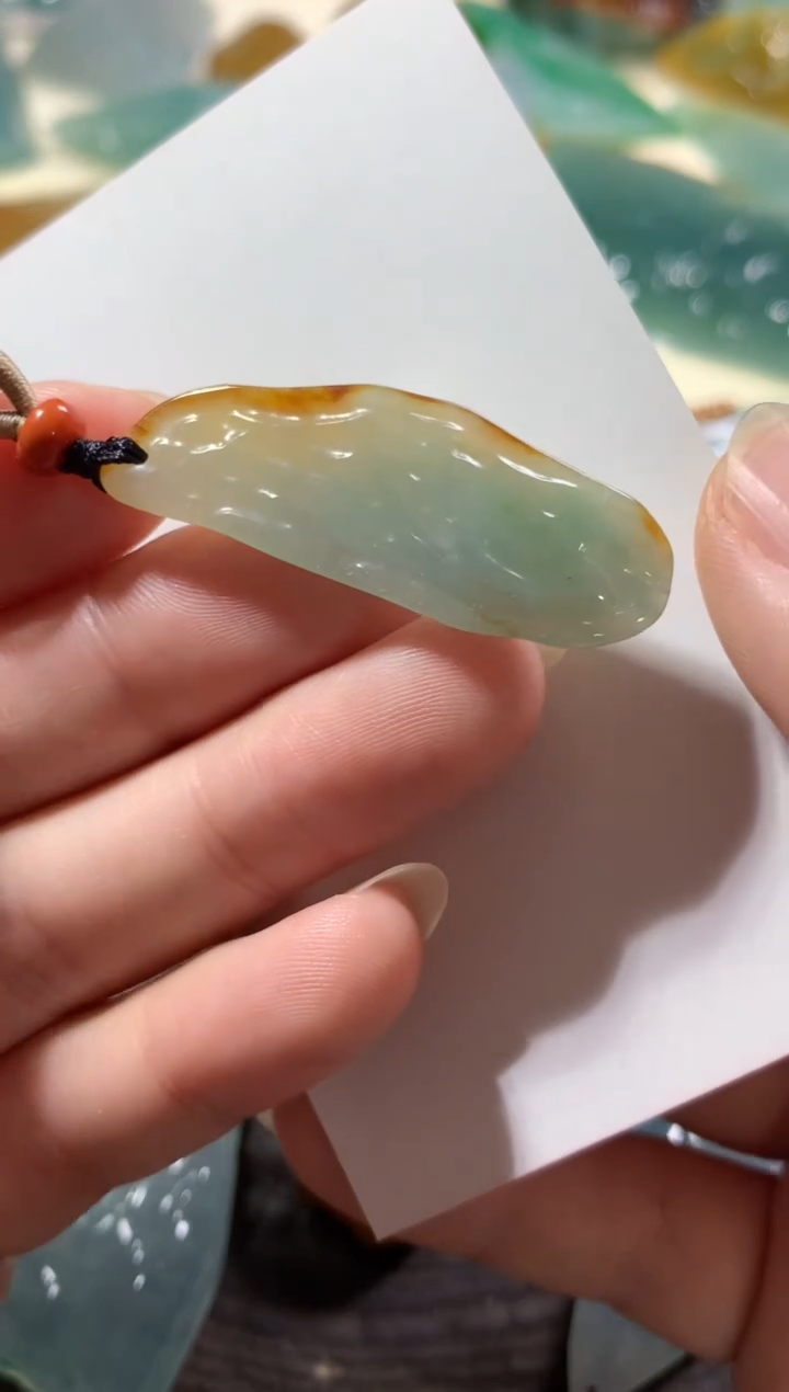 【闪购商品】翡翠颈饰未镶嵌吊坠