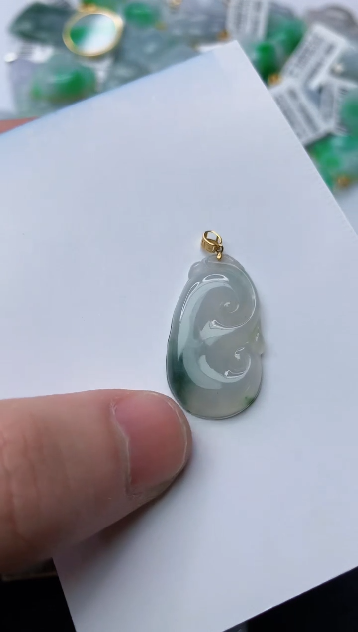 【闪购商品】翡翠颈饰18K金镶嵌45.........