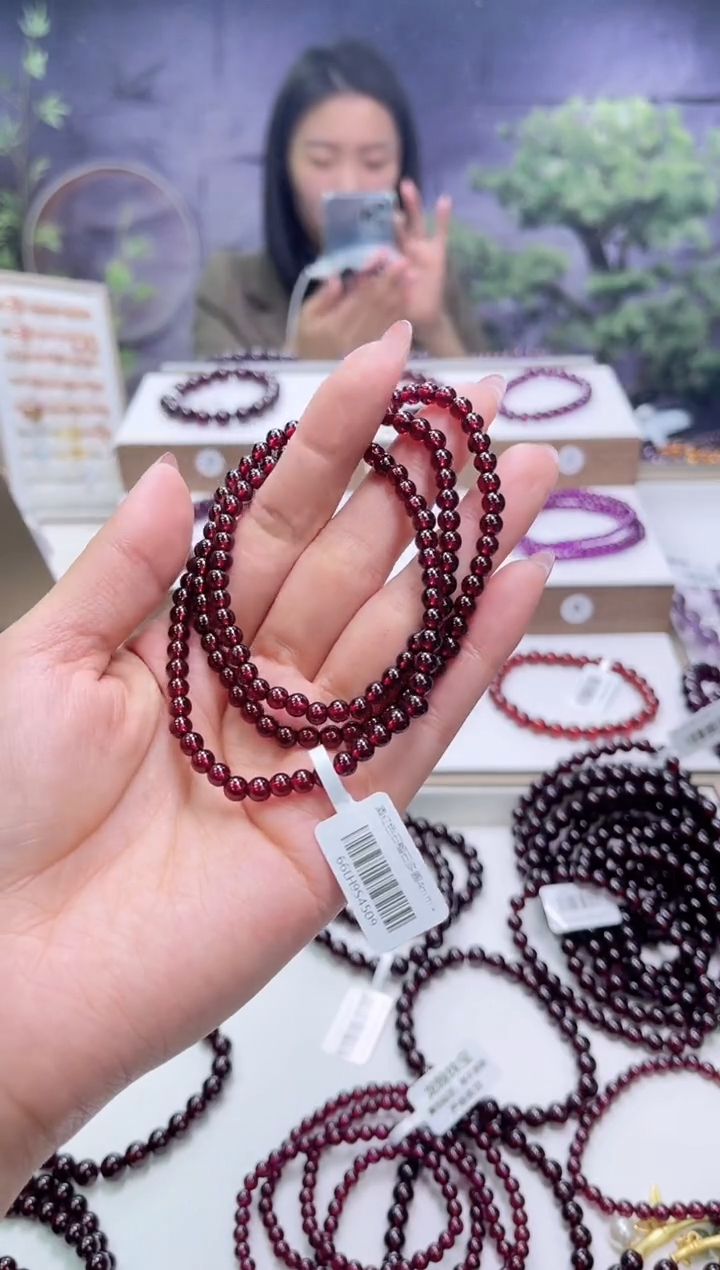 【闪购商品】石榴石手链未镶嵌石榴石多圈4mm+多样式发一