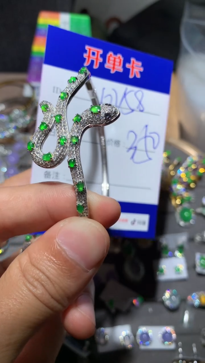 【闪购商品】翡翠手镯银S925镶嵌 用户8812226960258