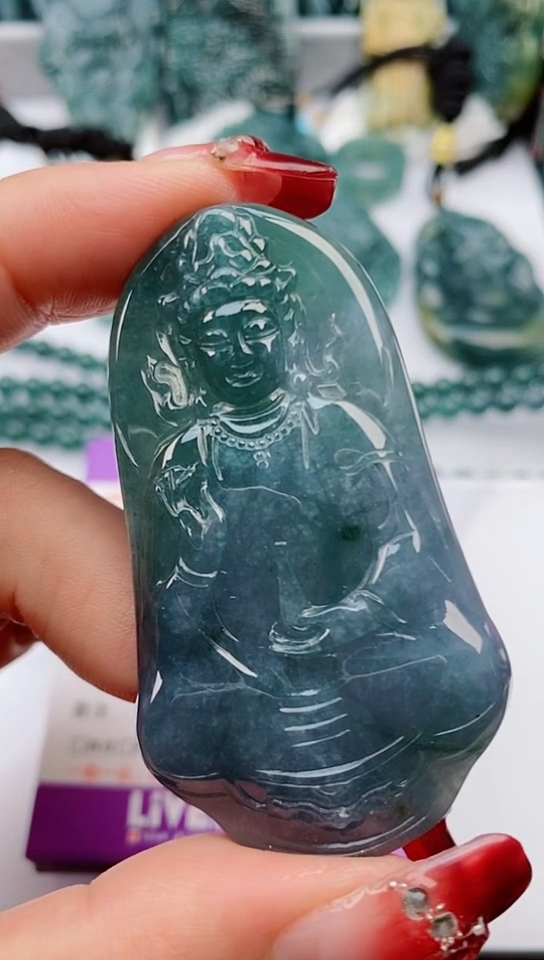 【闪购商品】翡翠颈饰未镶嵌           