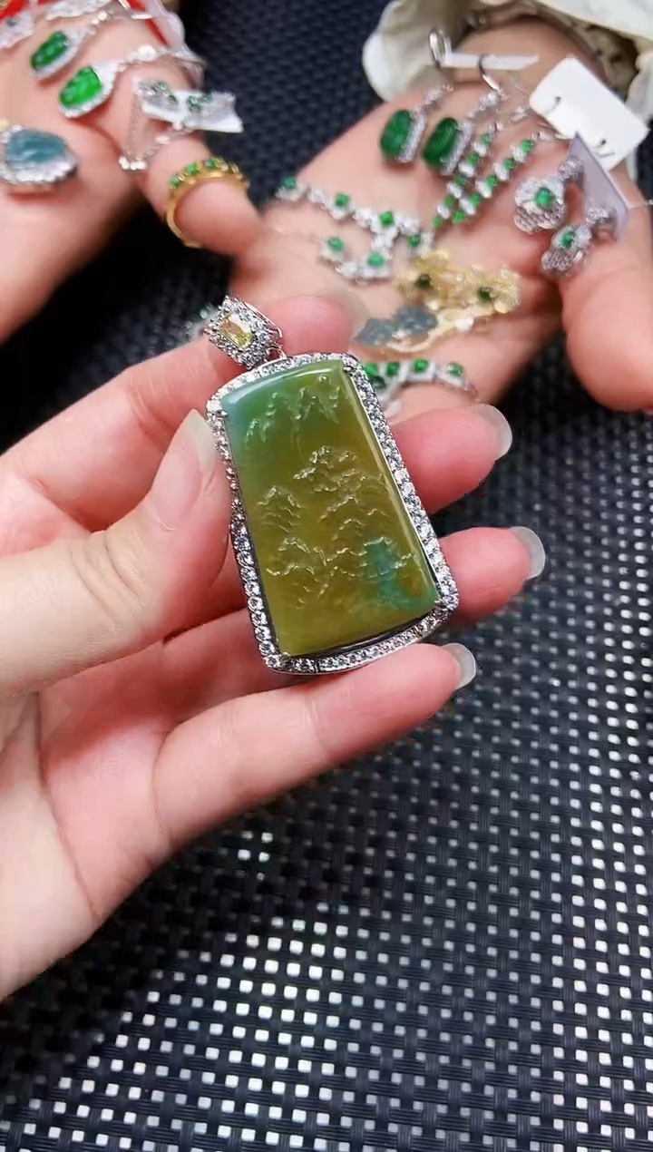 【闪购商品】翡翠吊坠(不含链)未镶嵌11111111