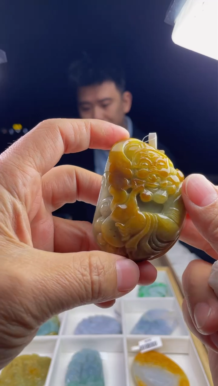 【闪购商品】定制翡翠未镶嵌        1667