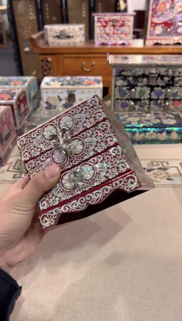 【闪购商品】红底龙凤弘贝雅螺钿漆器文化馆