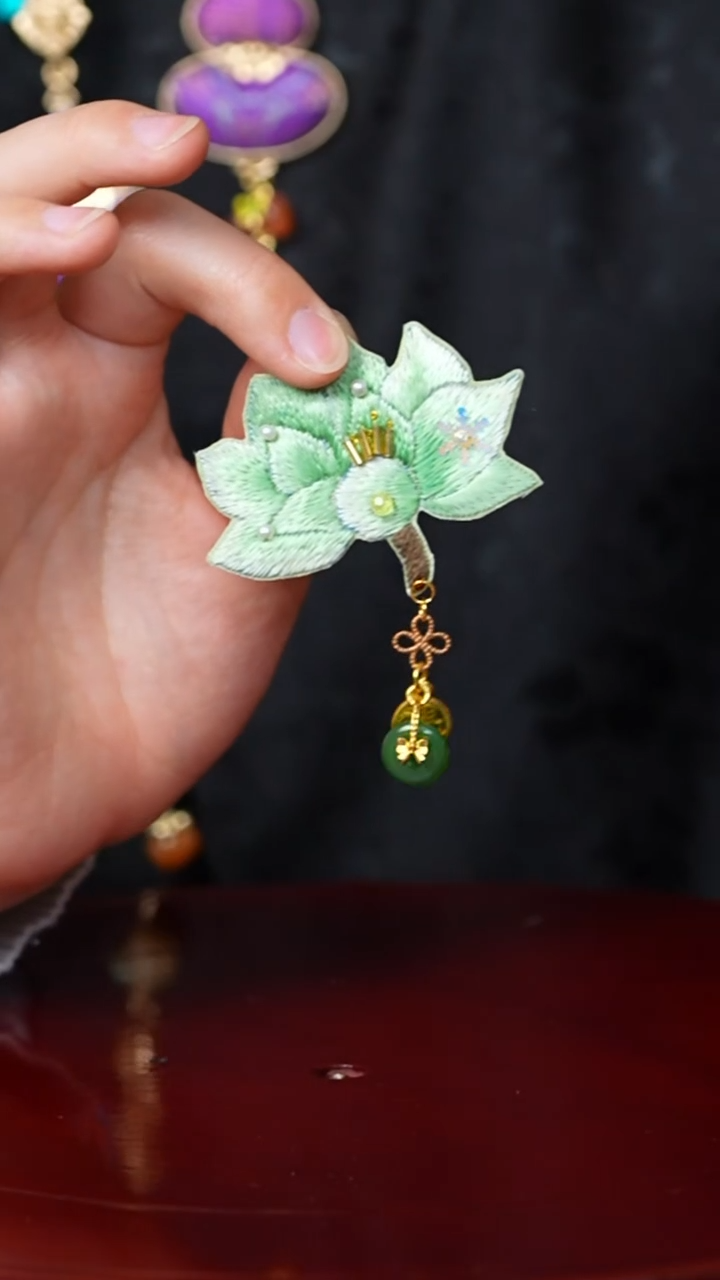 【闪购商品】织绣0801非遗国风吸扣款