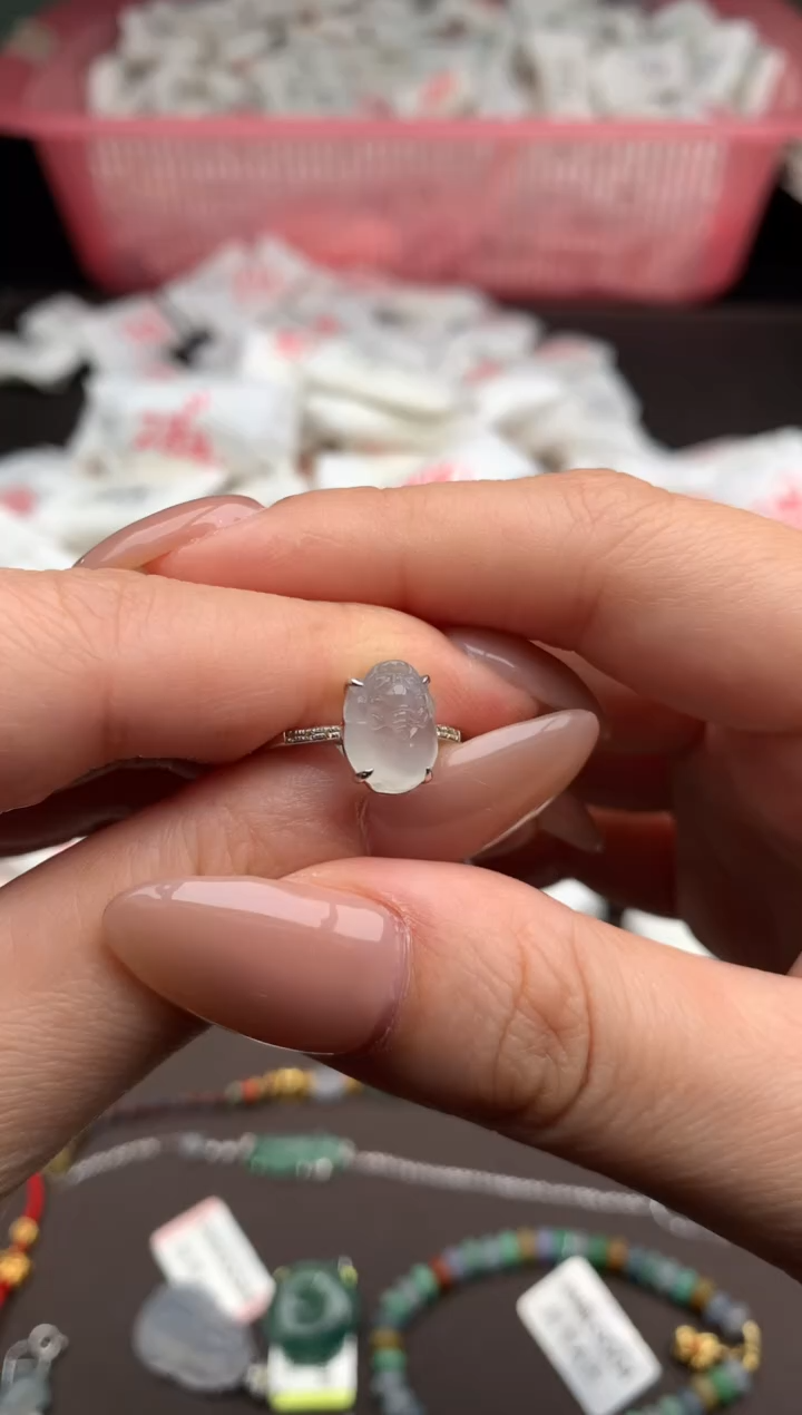 【闪购商品】翡翠戒指18K金镶嵌一