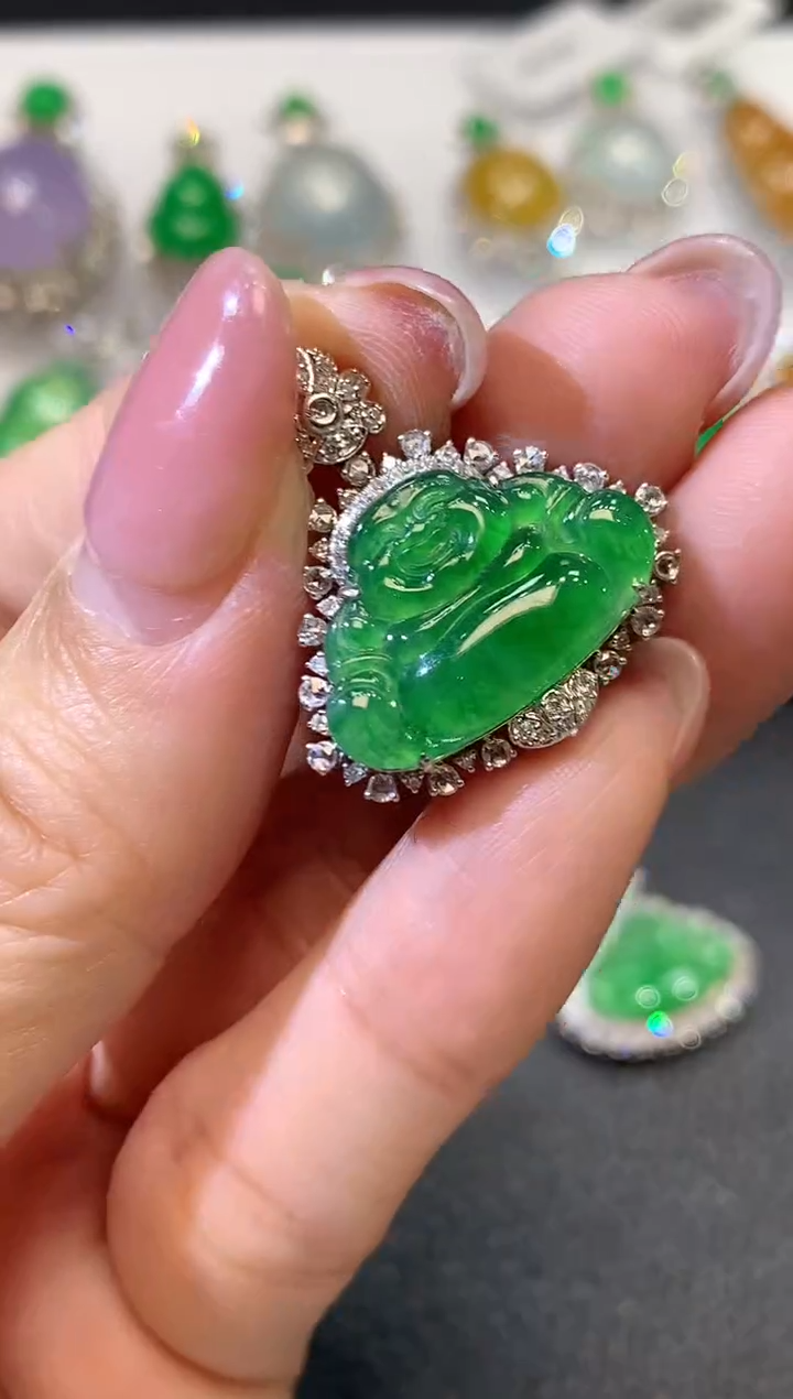 【闪购商品】翡翠吊坠(不含链)18K金镶嵌D1